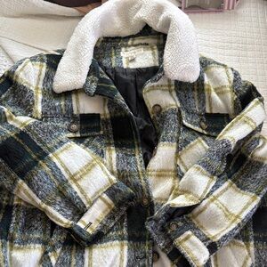 Koolaburra Plaid Sherpa Jacket